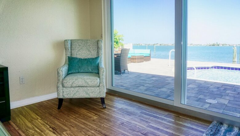 Treasure Island Intercoastal Boat Dock Pool 7989 By Techtravel