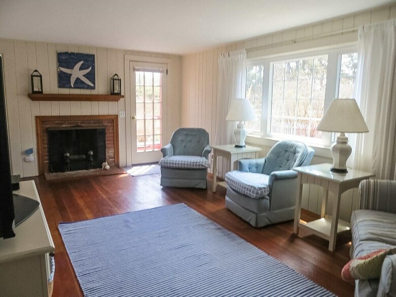 177 Cockle Cove Rd - Three Bedroom House