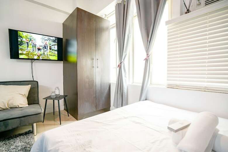 Indigo Mckinley Hill Stamford Residences