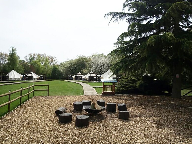Cabana Oak Lodge Retreat - Glamping 1