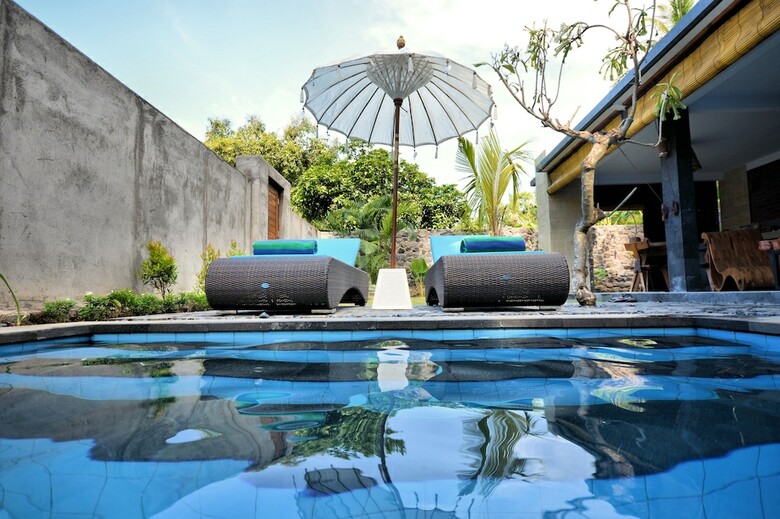 Coco Garden Pool Villas