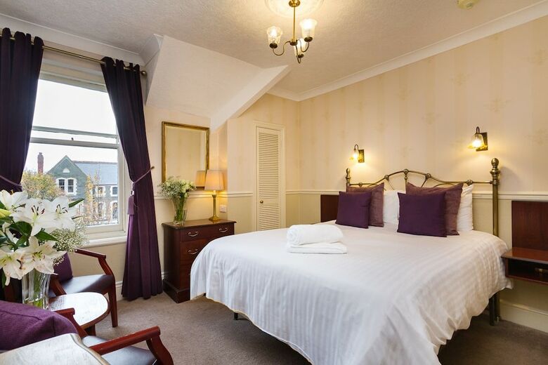 Lincoln House Hotel