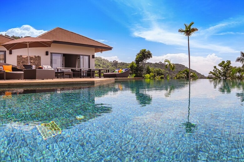 4 Bedroom Sea View Villa Bubbles