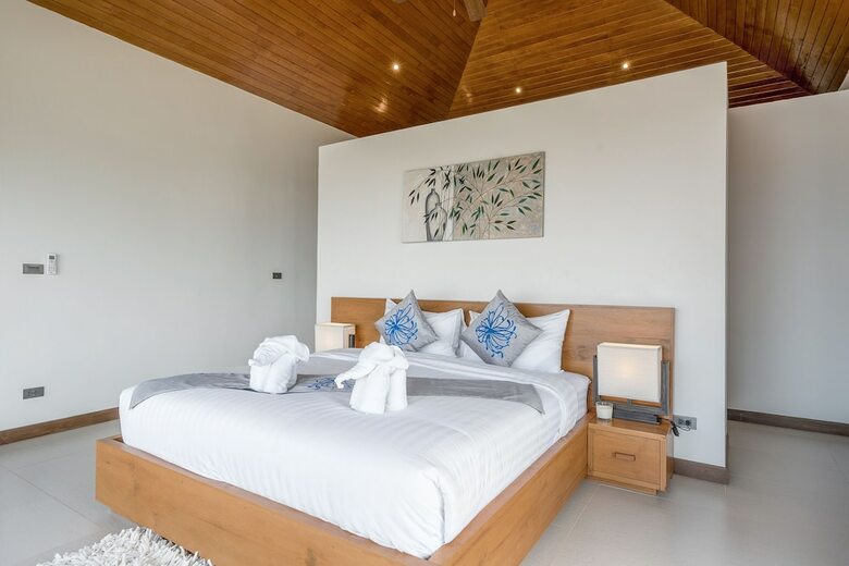 5 Bedroom Sea View Villa Bubbles