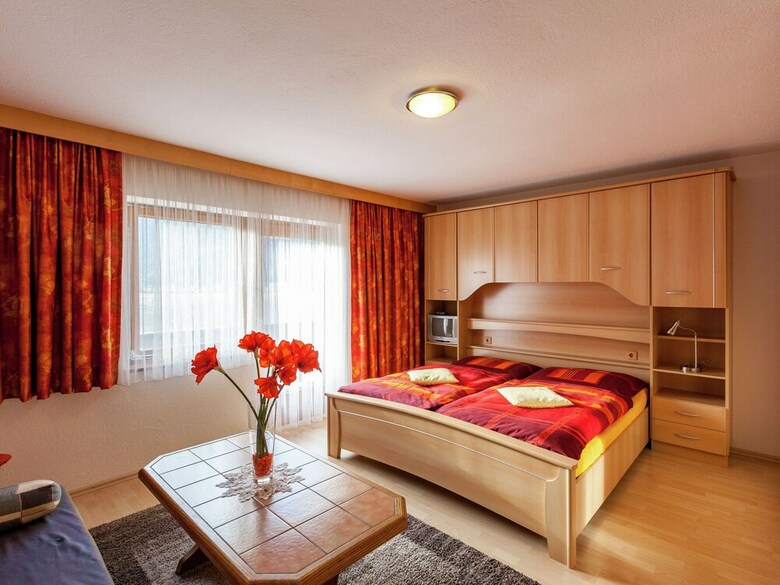 Spacious Apartment In L�ngenfeld Near Ski Area