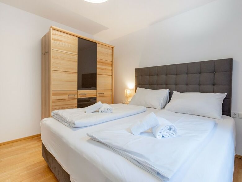 Luxurious Apartment In Zell Am See With Sauna