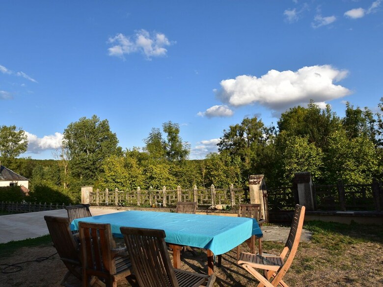 Authentic, Renovated Country House With Private Heated Pool