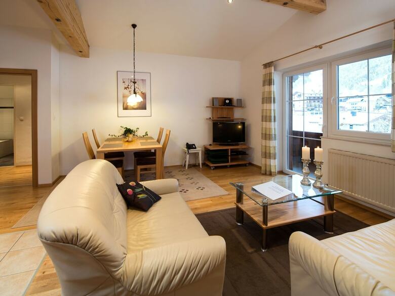 Modern Apartment In Niederau By The Forest