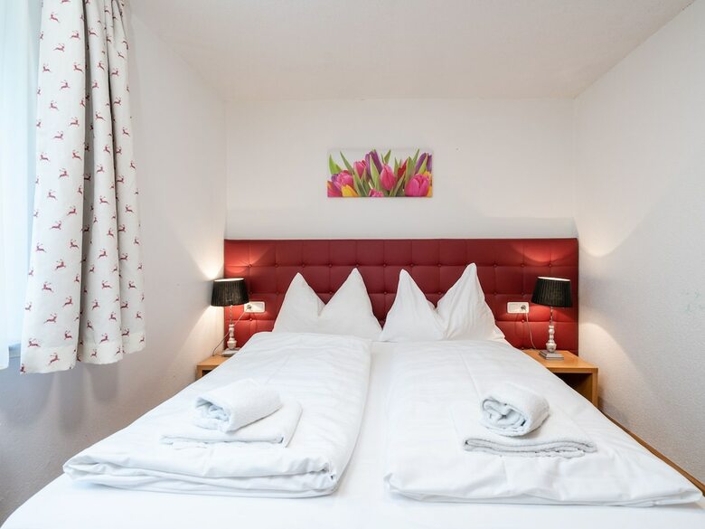 Cozy Chalet In Zell Am See With Balcony