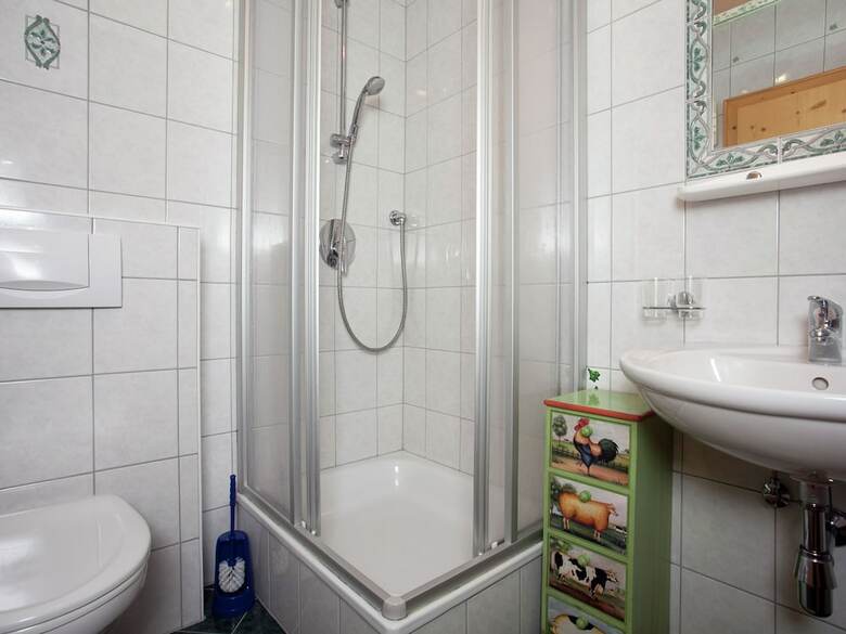 Cozy Apartment With Garden In F�genberg