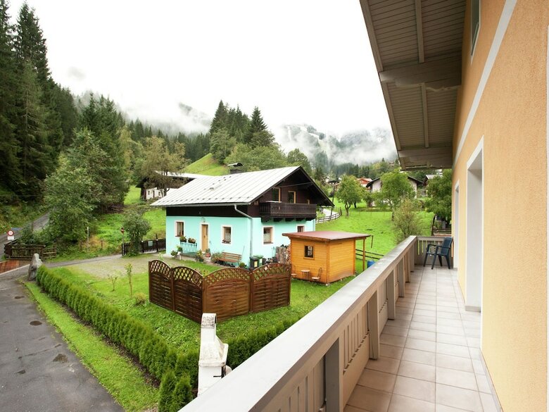 Luxurious Chalet In Zell Am See With Sauna