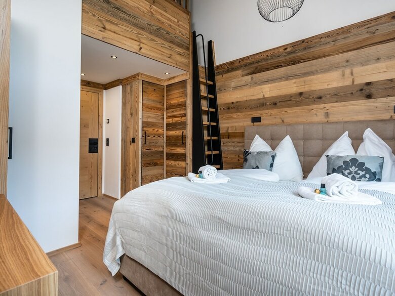 Luxurious Holiday Home In M�hlbach With Private Sauna