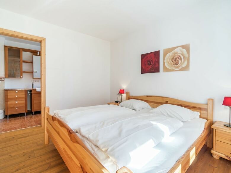 Charming Apartment In Kirchberg With Private Garden