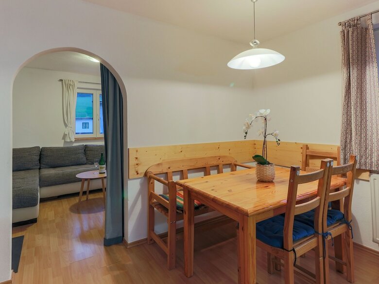 Cozy Apartment With Balcony, Terrace, Garden, Deckchairs