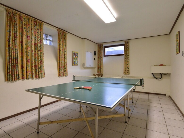 Detached Group House, Quietly Located With Garden And Separate Entrances