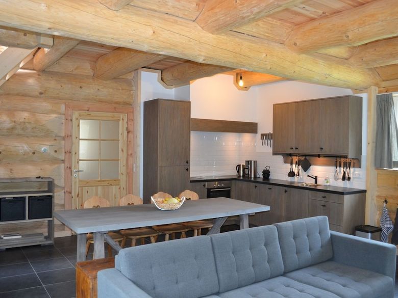 Cozy Chalet In M�rtschach With Private Garden