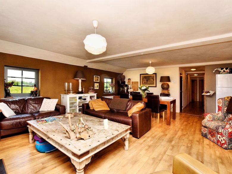 Comfortable And Spacious Apartment With Cosy Terrace And Fabulous View