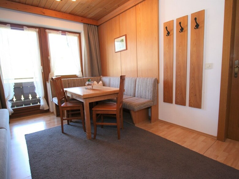 Cozy Apartment In Hinterglemm Near Forest