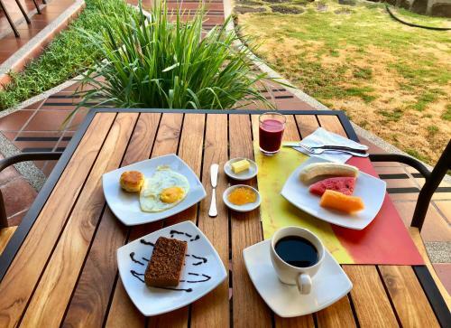 Galapagos Suites Bed & Breakfast