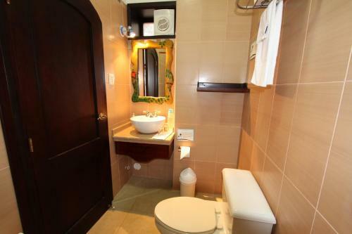 Galapagos Suites Bed & Breakfast