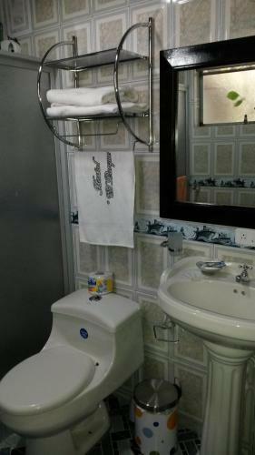Hostal El Parque Tababela