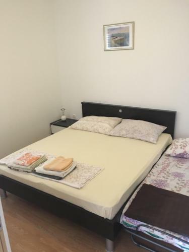 Apartments Mladenka 20m From Marina!