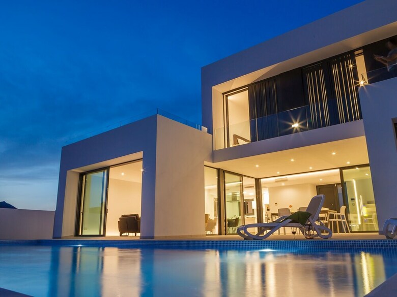Luxurious Villa In Calpe With Private Swimming Pool