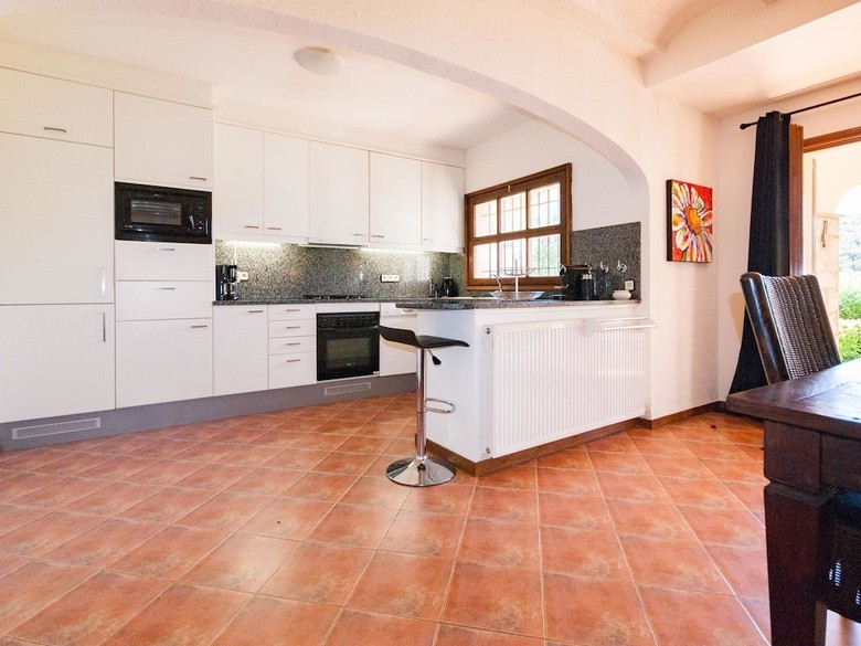 Exotic Villa In Calonge With Swimming Pool