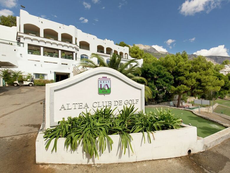 Fantastic Apartment In Altea With Swimming Pool