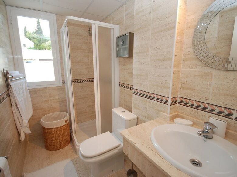 Apartment Near Lots Of Golf Courses, With Three Shared Pools