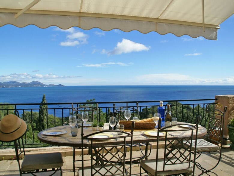 Affluent Villa In Les Issambres With Pool And Panoramic Seaview