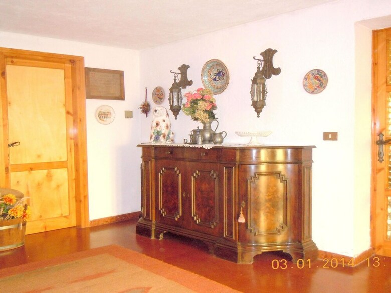 Cozy Detached House, Wide Garden, Wifi