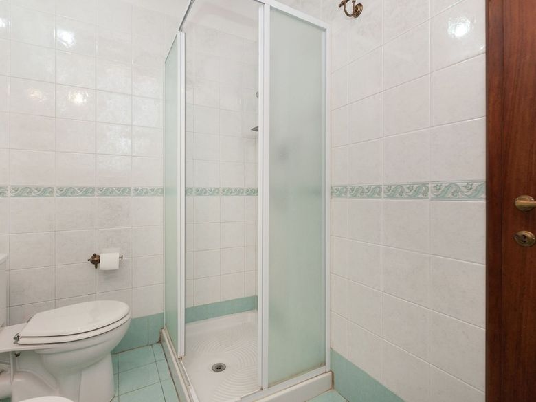Well Kept Property With Garden With Lovely Panorama