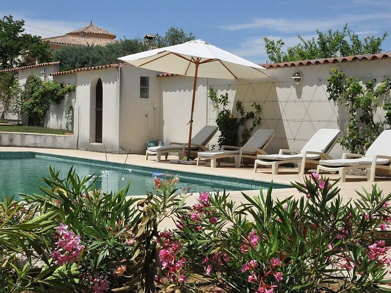 Villa With Private Pool And Splendid View On The Mont Ventoux