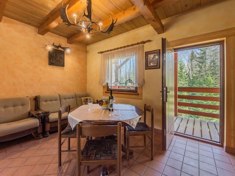 Adorable Home With Pool And Jacuzzi For Use Surrounded By Beautiful Nature !