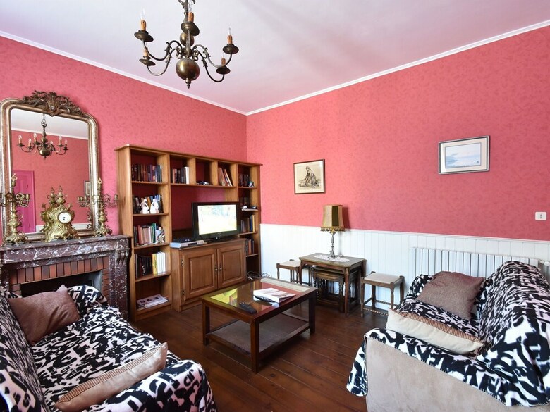 Gorgeous Holiday Home In Martigny-le-comte With Private Pool