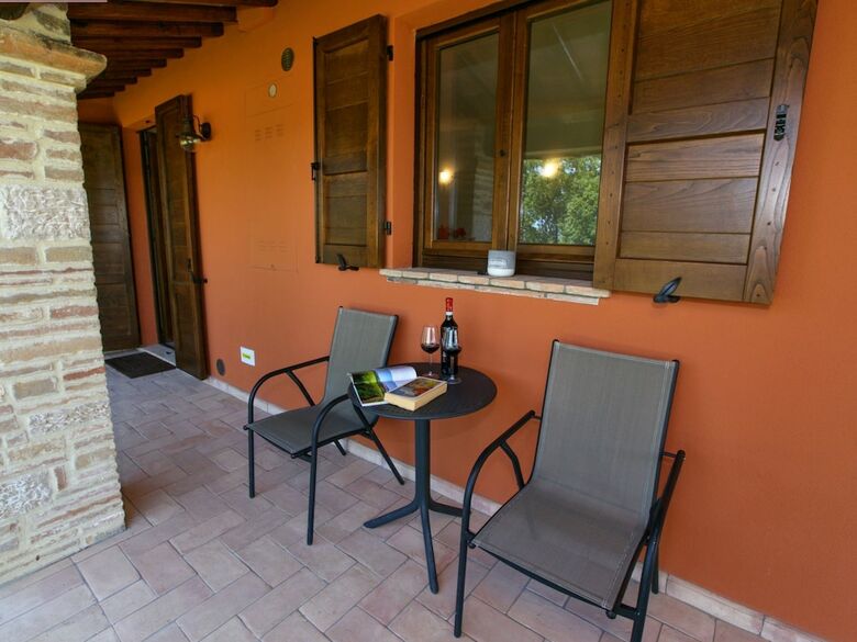 Luxurious Villa In Vasciano Umbria With Private Pool