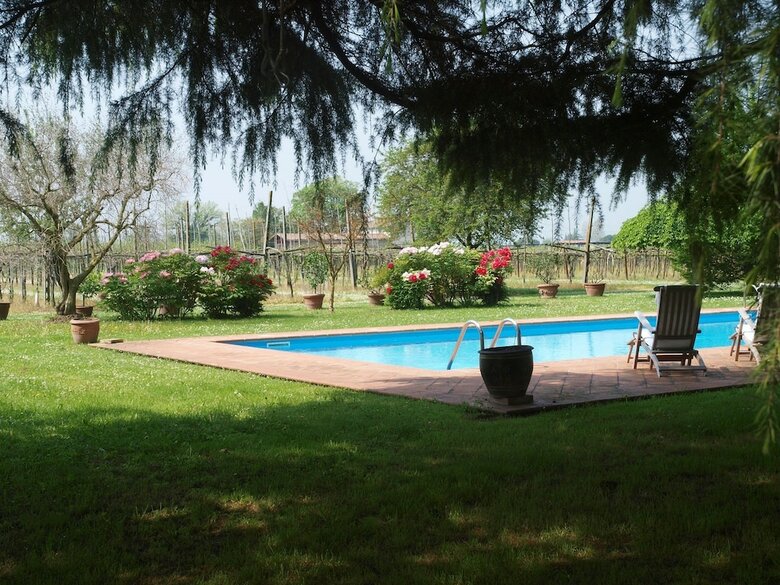 Luxurious Holiday Home In Faenza With Swimming Pool