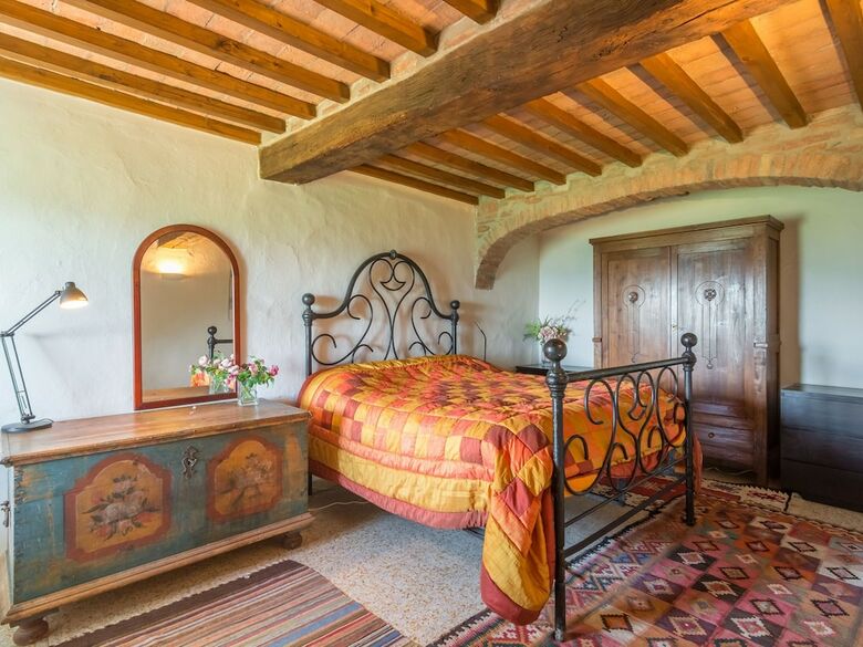Cozy Holiday Home In Montecastelli Pisano With Balcony