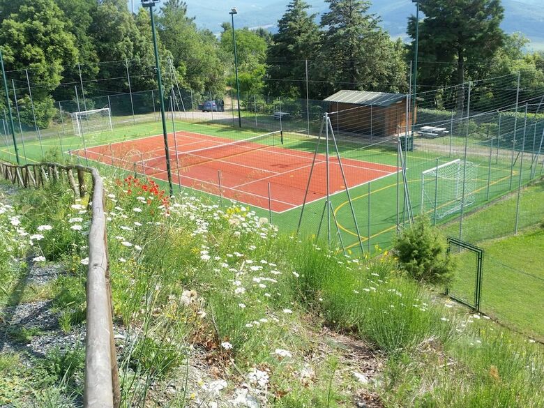 Cozy Holiday Home In Montecastelli Pisano With Balcony
