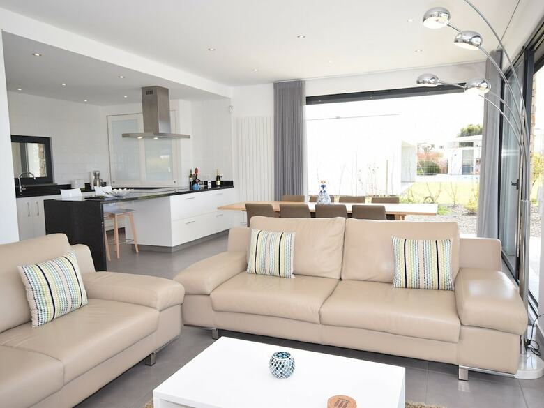 Modern Villa In Alcoba�a With Private, Heated Swimming Pool