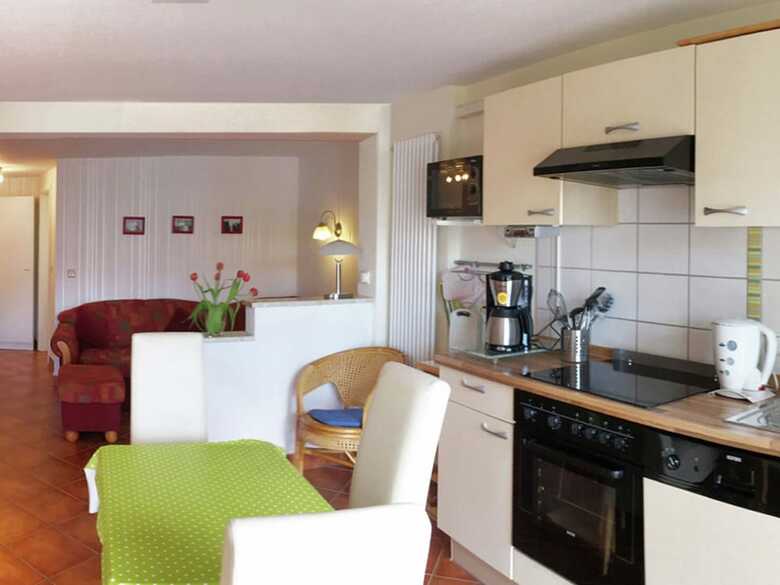 Spacious Apartment In Stralsund With Garden
