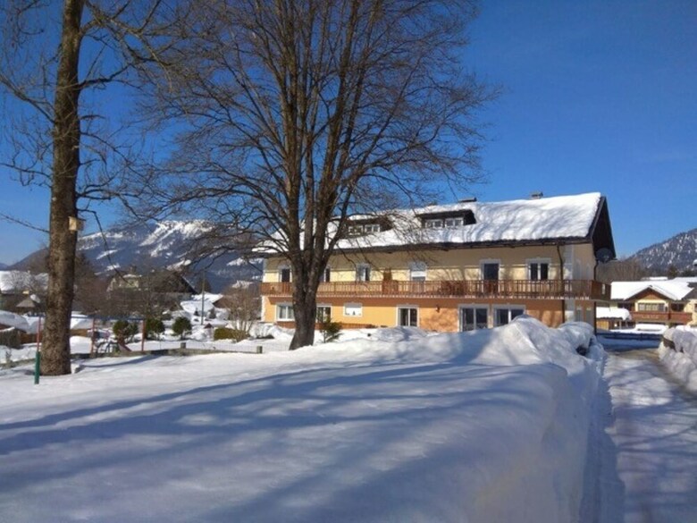 Apartment In Bad Mitterndorf With Sauna, Ski Storage, Garden