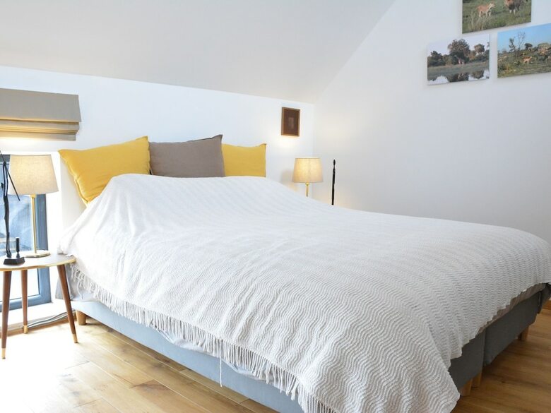 Modern Holiday Home In Fernelmont With Garden