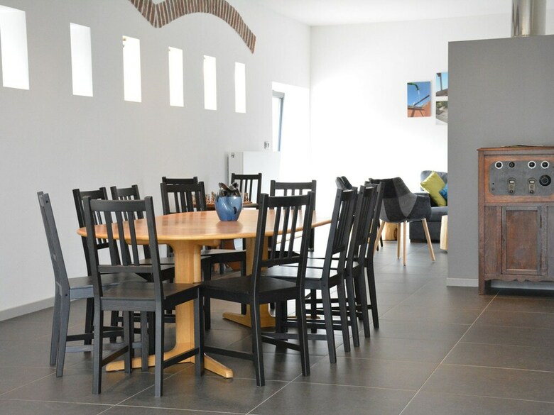 Modern Holiday Home In Fernelmont With Garden