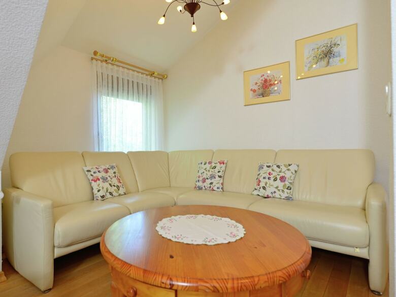 Quaint Apartment In Eimelrod By The Forest