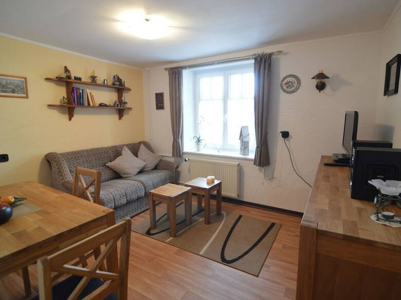 Appealing Apartment In Ittel With Garden, Parking, Bicycles