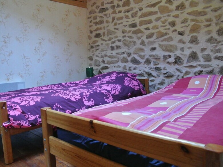 Restored Barn In Privat Domain With Pool And 2 Lakes