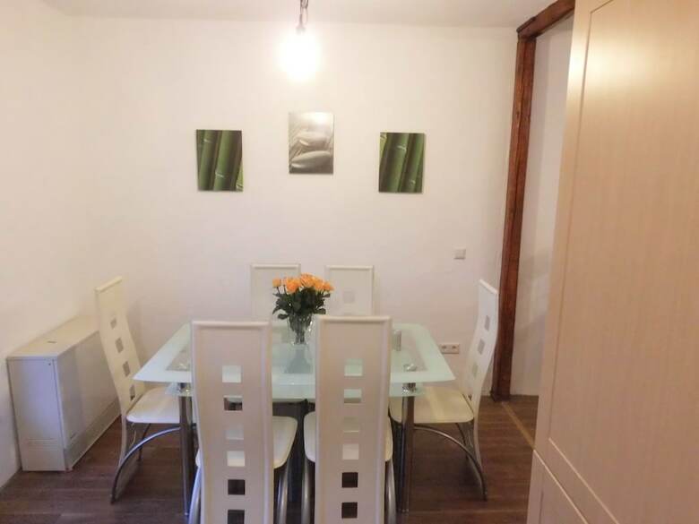 Comfortable Holiday Home Near Vineyards In Bremm