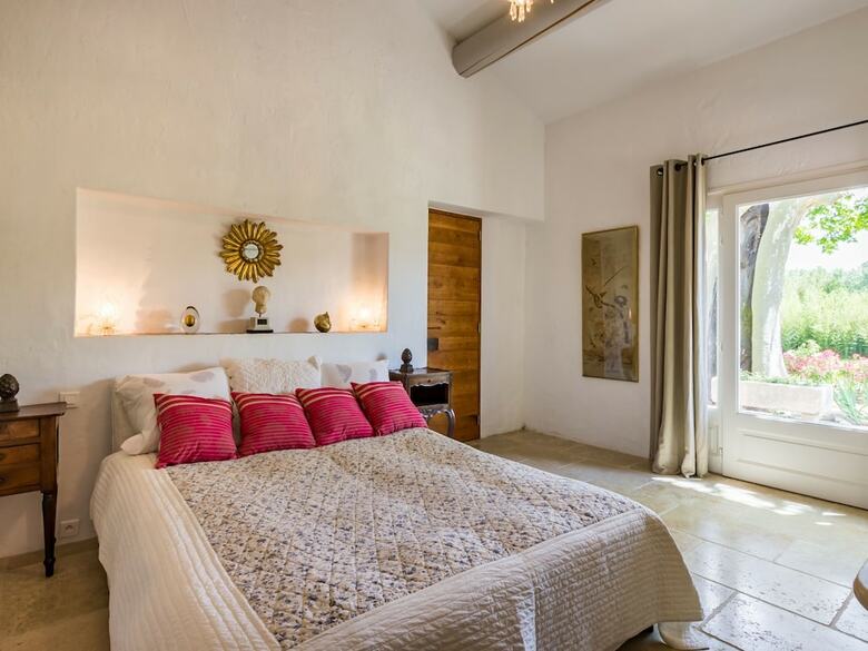 Beautiful Villa In Paradou With Swimming Pool